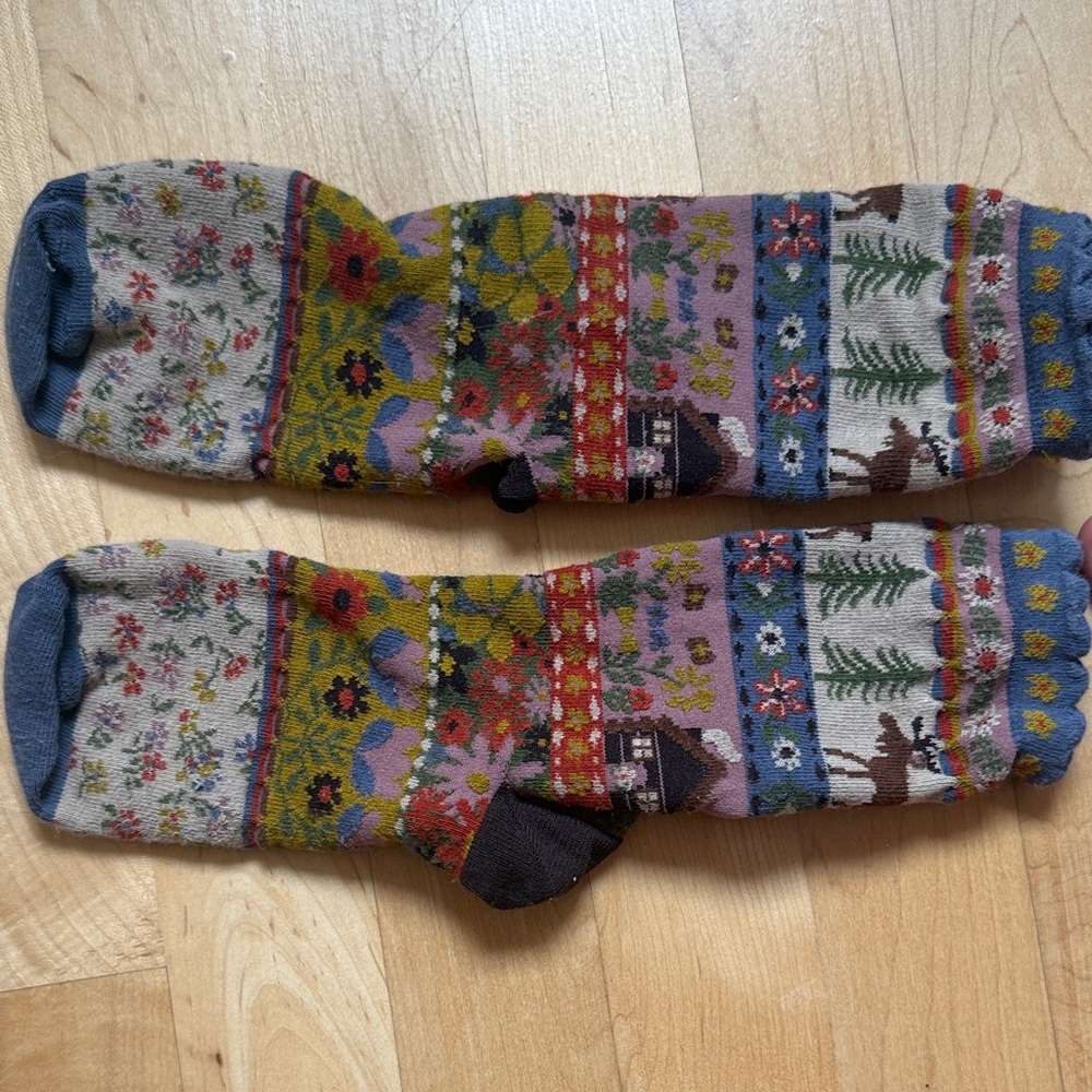 Women’s size 7 socks